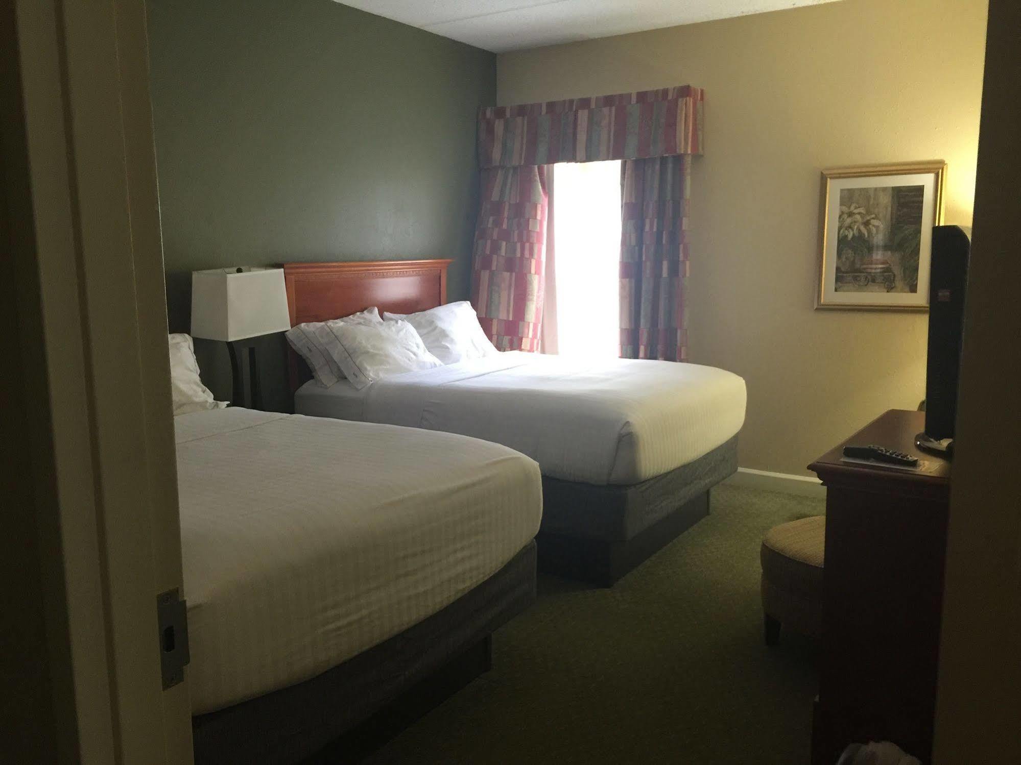 Holiday Inn Express Hotel & Suites Conover - Hickory Area By Ihg Exterior foto