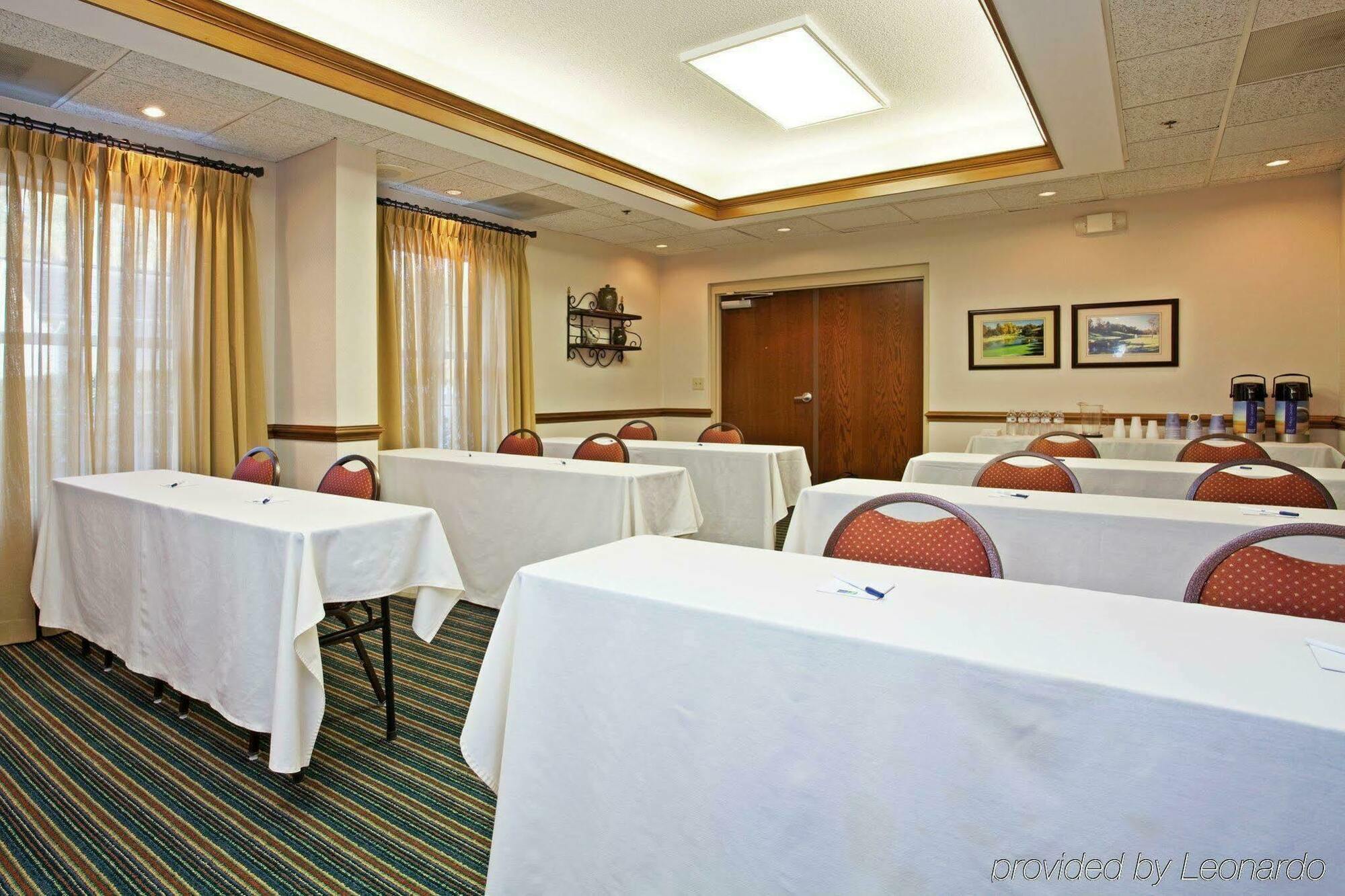 Holiday Inn Express Hotel & Suites Conover - Hickory Area By Ihg Exterior foto