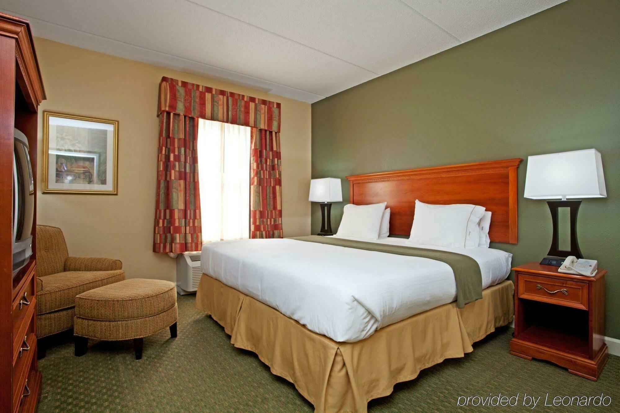 Holiday Inn Express Hotel & Suites Conover - Hickory Area By Ihg Exterior foto